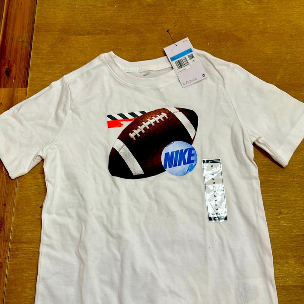 Nike tee